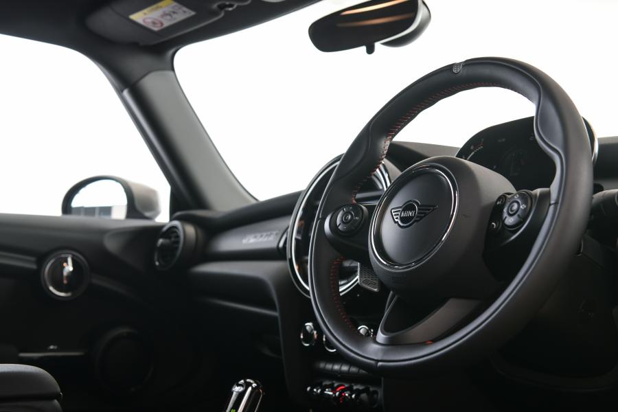 Торпедо Mini John Cooper Works GP (F56) 2020 года  (SG) (фото 9 из 21)